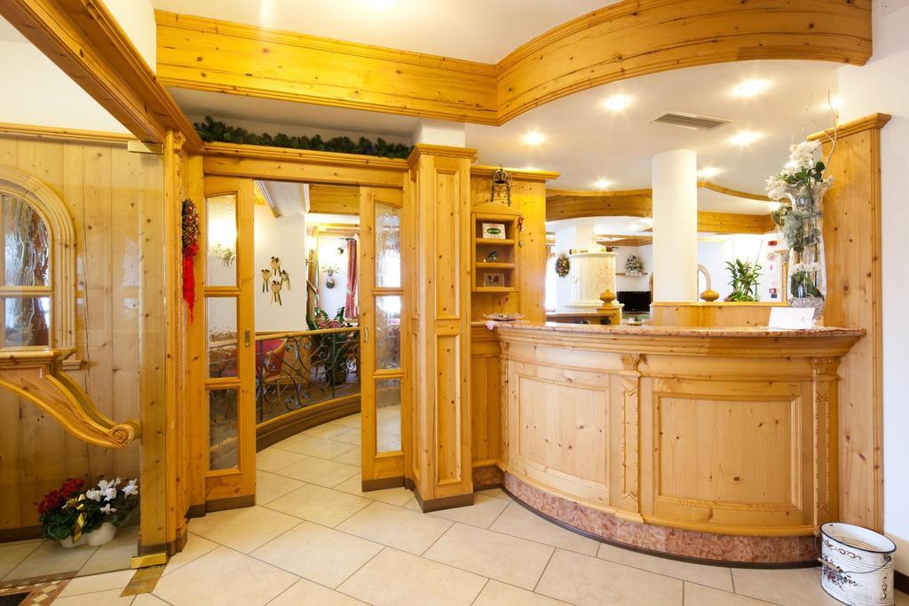 Hotel Garni Laura Arabba Eksteriør bilde
